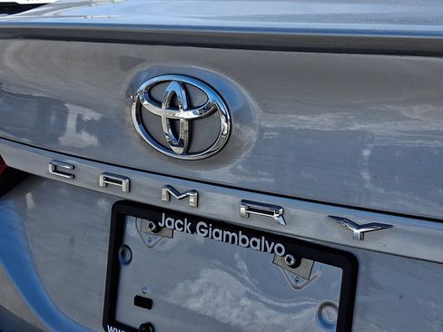 Used 2021 Toyota Camry SE image 31