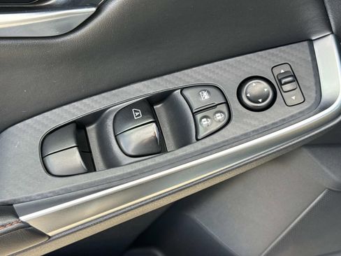 Certified 2025 Nissan Sentra SR image 21