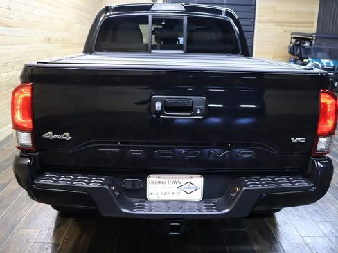 Used 2023 Toyota Tacoma SR image 4