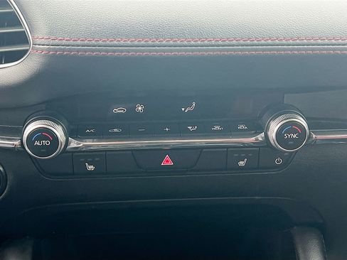 Used 2024 MAZDA MAZDA3 s image 15