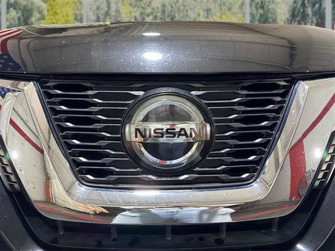 Used 2019 Nissan Rogue S image 20