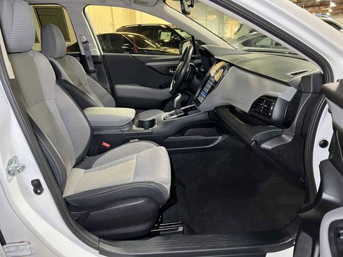 Used 2024 Subaru Outback Premium image 12