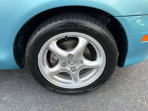 Used 2001 MAZDA MX-5 Miata LS RWD image 9