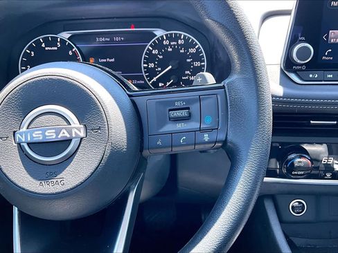 Certified 2023 Nissan Rogue SV FWD image 24