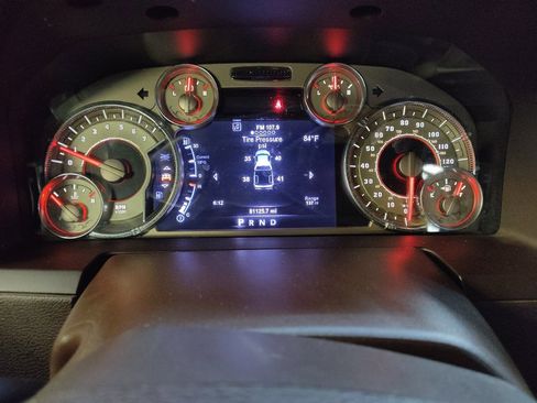 Used 2017 RAM 1500 Laramie Longhorn RWD image 23