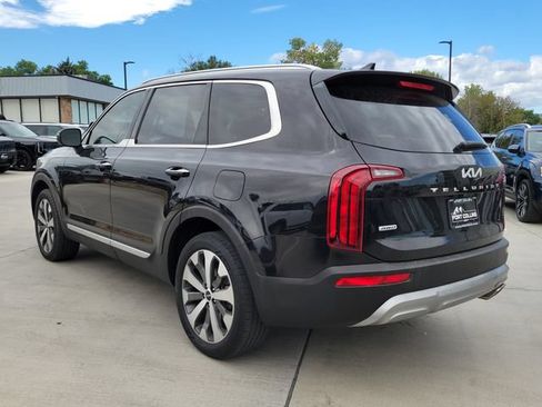 Used 2022 Kia Telluride S AWD/4WD image 3