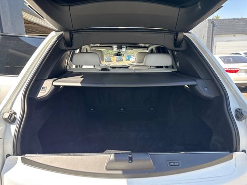 Used 2019 Rolls-Royce Cullinan image 12