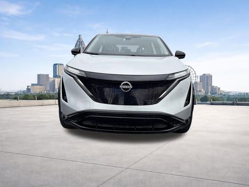 Used 2023 Nissan Ariya AWD image 8