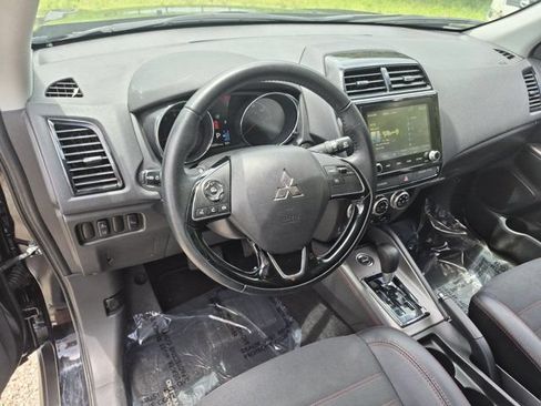 Used 2025 Mitsubishi Outlander Sport SE AWD/4WD image 15