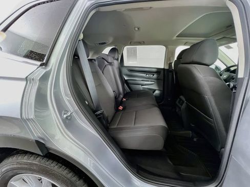 Used 2025 Honda CR-V EX image 28