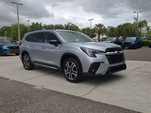 Used 2024 Subaru Ascent Limited w/ Technology Package AWD/4WD image 2