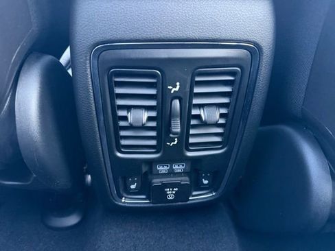 Used 2021 Jeep Grand Cherokee Limited w/ Luxury Group II image 17