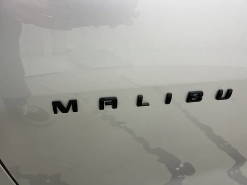 Used 2021 Chevrolet Malibu RS FWD image 26