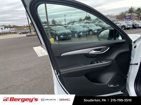 Certified 2025 Buick Envision Sport Touring image 25