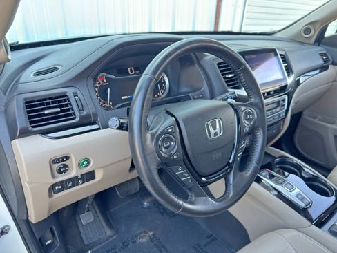 Used 2016 Honda Pilot Touring image 13