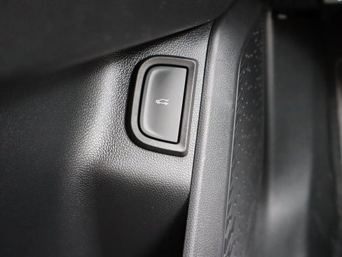 New 2026 Chevrolet Equinox LT w/ Convenience Package II image 16