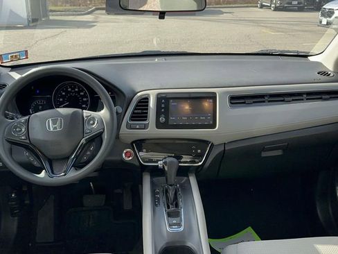 Used 2020 Honda HR-V EX image 11
