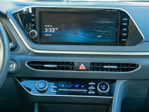 Used 2023 Hyundai Sonata SEL image 14