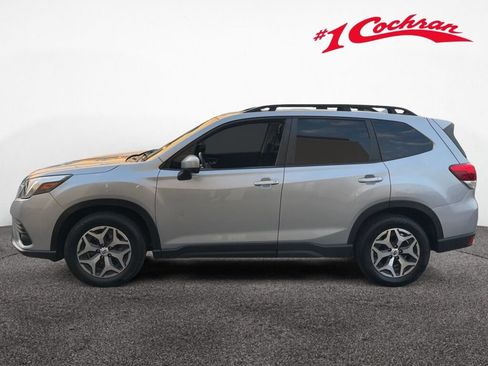 Used 2022 Subaru Forester Premium AWD/4WD image 25