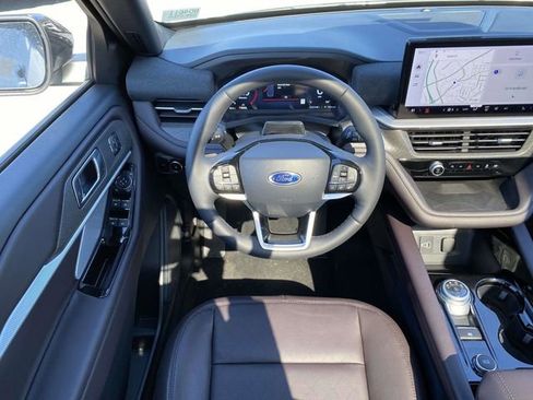 New 2026 Ford Explorer Platinum RWD image 10