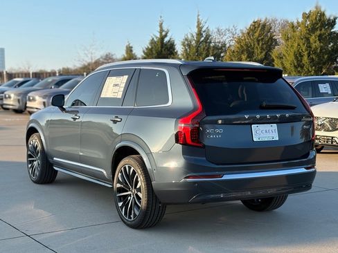 New 2026 Volvo XC90 B6 Plus image 4