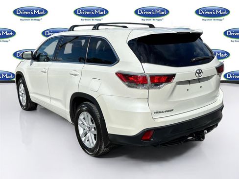 Used 2016 Toyota Highlander LE image 6