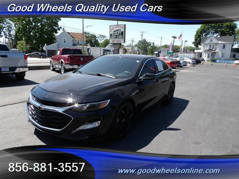 Used 2020 Chevrolet Malibu LT w/ Midnight Edition FWD image 1