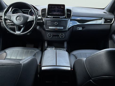 Used 2019 Mercedes-Benz GLS 450 4MATIC image 18