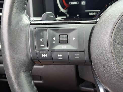 Used 2023 Nissan Rogue Platinum AWD/4WD image 22