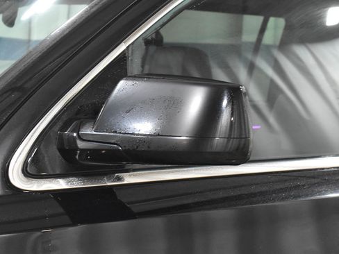 Used 2015 GMC Yukon XL Denali image 32