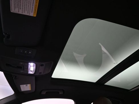 Used 2018 Audi Q3 2.0T Premium image 16