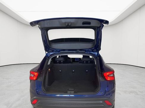 Used 2024 Chevrolet Trax LS FWD image 7