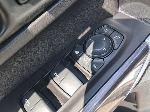 Used 2021 Chevrolet Silverado 2500 LTZ AWD/4WD image 12