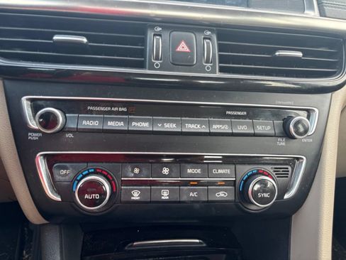 Used 2018 Kia Optima EX w/ Premium Package FWD image 13
