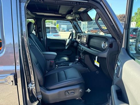 New 2027 Jeep Wrangler Unlimited Sahara AWD/4WD image 25