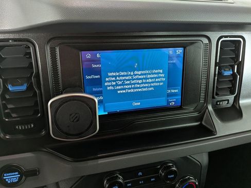 Used 2022 Ford Bronco Black Diamond image 25