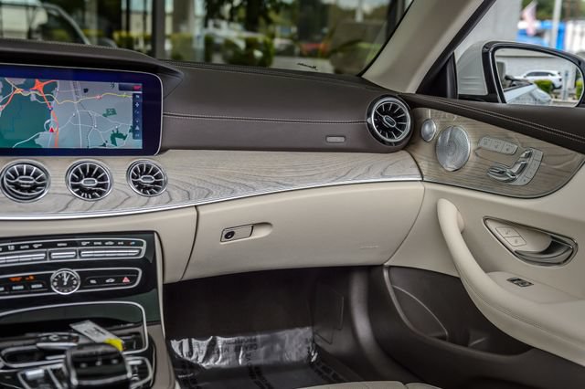 Used 2018 Mercedes-Benz E 400 4MATIC Cabriolet image 35