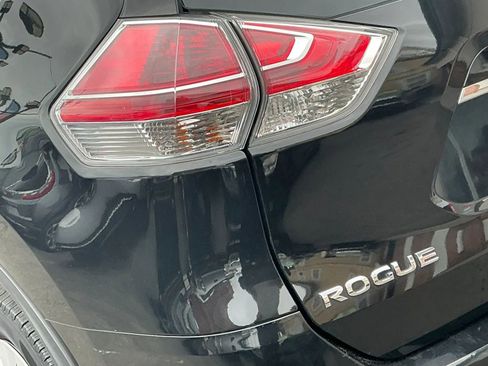 Used 2016 Nissan Rogue S AWD/4WD image 21