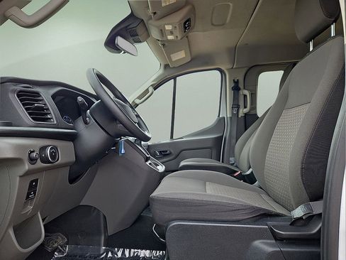 Used 2023 Ford Transit 350 XLT image 23