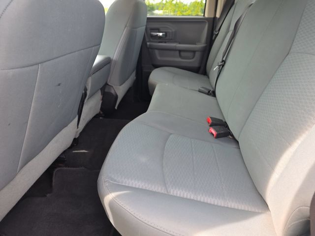 Used 2016 RAM 1500 Classic SLT RWD image 14