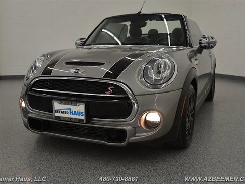 Used 2017 MINI Cooper S image 33