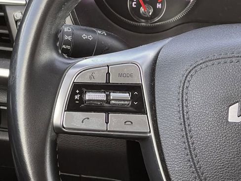 Used 2022 Kia Telluride LX image 12