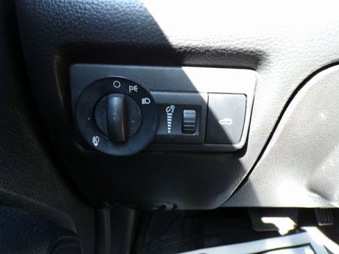 Used 2009 Ford Fusion SE image 18