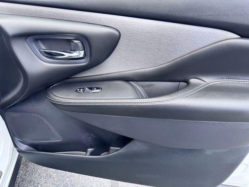 Used 2021 Nissan Murano SL image 10