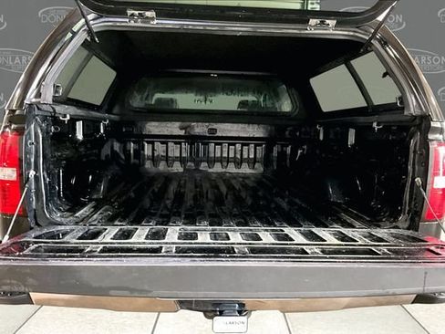 Used 2016 GMC Sierra 1500 SLE w/ SLE Value Package AWD/4WD image 9