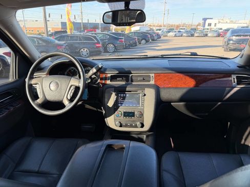 Used 2012 GMC Yukon 4WD Hybrid image 29