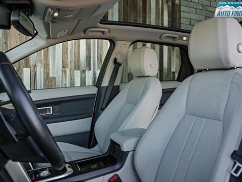 Used 2015 Land Rover Discovery Sport HSE image 13