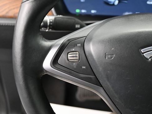 Used 2021 Tesla Model X Long Range image 18