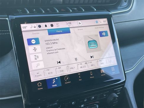 Used 2024 Jeep Grand Cherokee L Limited w/ Luxury Tech Group II image 25