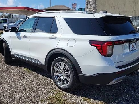New 2026 Ford Explorer Platinum image 6